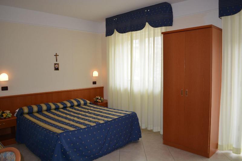 Hotel La Buona Forchetta - S. Anna à San Giovanni Rotondo Extérieur photo